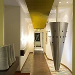Radisson Red Kudamm מלון