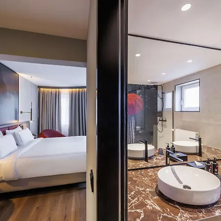 Radisson Red Kudamm