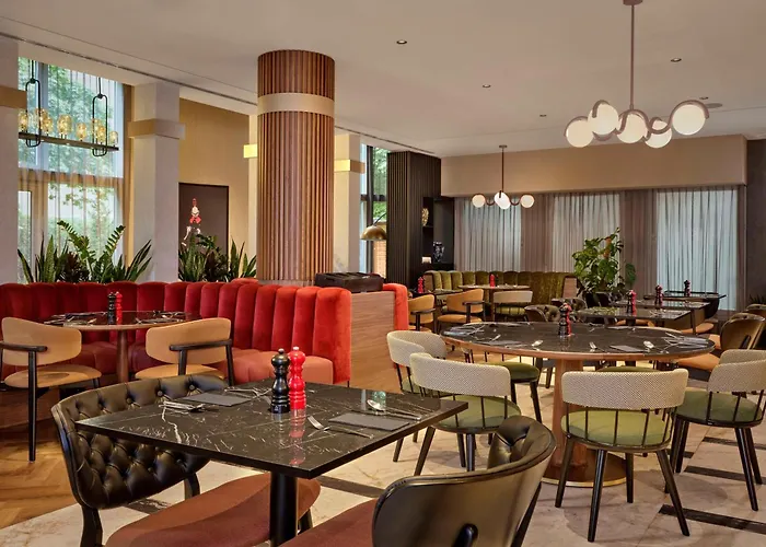 Radisson Red Kudamm Szálloda 4*