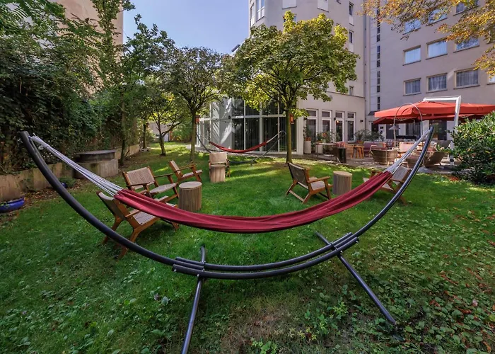 Radisson Red Kudamm Otel