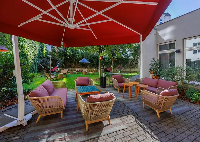 Radisson Red Kudamm 4*