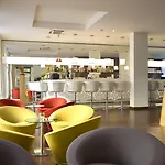 Radisson Red Kudamm 4*