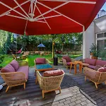 Radisson Red Kudamm 4*