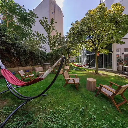 Radisson Red Kudamm 4*