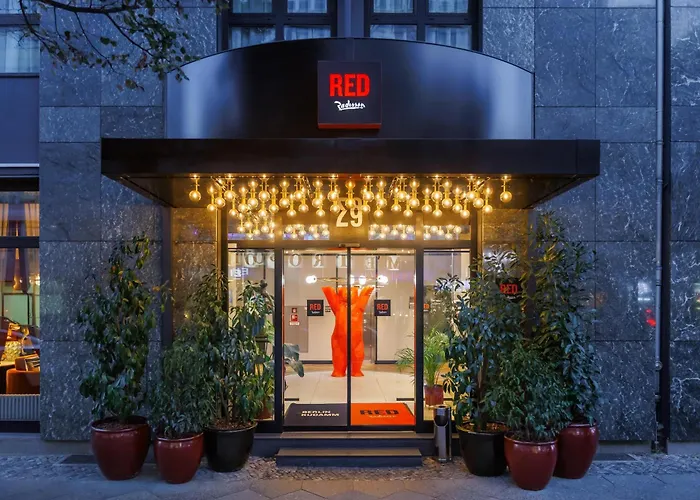 Radisson Red Kudamm Hotel 4*