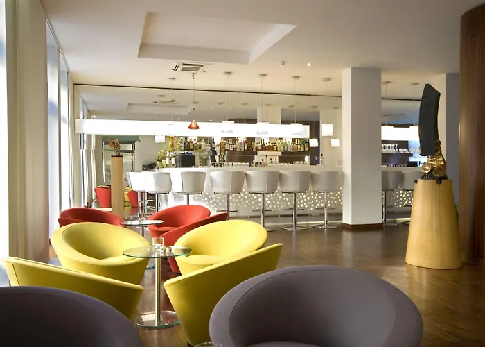 Radisson Red Kudamm 4*