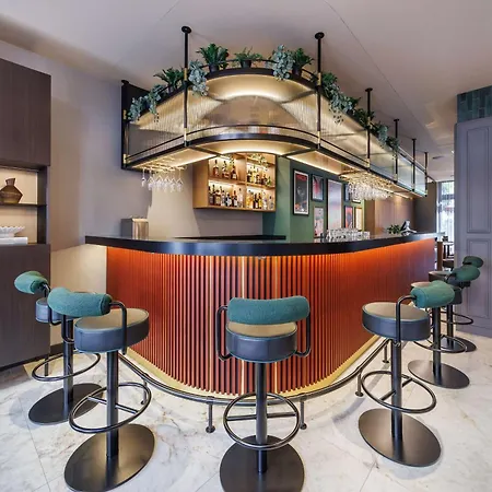 Hotel Radisson Red Kudamm 4*