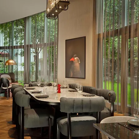Отель Radisson Red Kudamm 4*