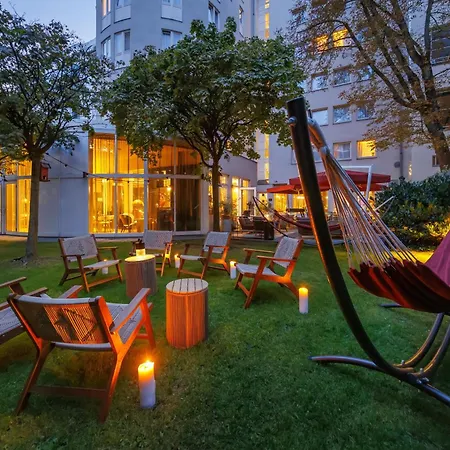 Radisson Red Kudamm